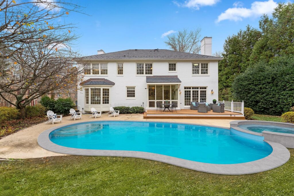Modern Freeform Pool with Raised Spa